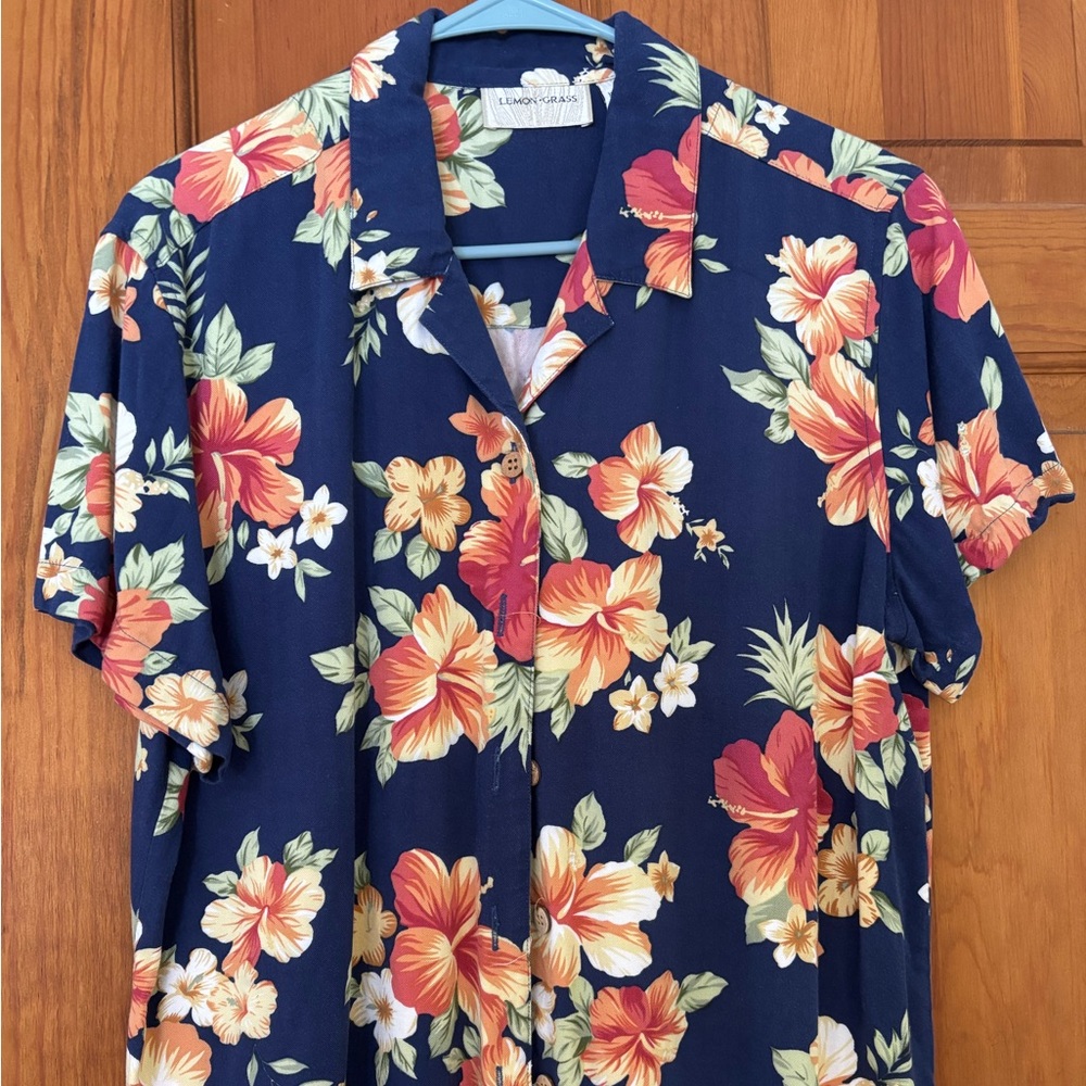 Lemongrass Short Sleeve Floral Shirt  Size L
